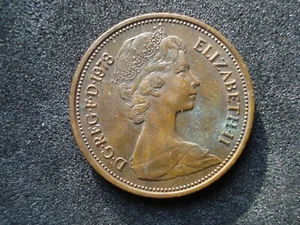 NEW PENCE 2 1978 British Coin Queen Elizabeth II D G REG F D - Picture 1 of 2