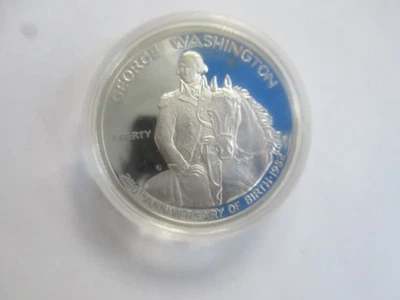 1732 - 1982 GEORGE WASHINGTON Clad 90% SILVER COMMEMORATIVE HALF DOLLAR W/ BOX  - Image 1 of 4