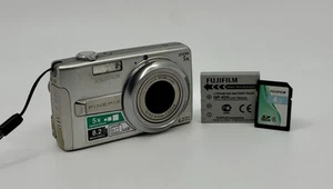 Fujifilm FinePix J50 8.2MP Digital Camera - Silver - Tested - Picture 1 of 11