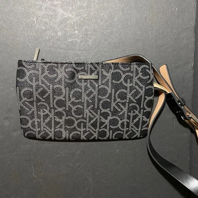 EUC Calvin Klein Fanny Pack Belt Bag CK Signature Logo Small Black Gold - Image 1 of 4