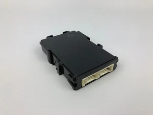 2010 Toyota Avensis Power Management Control Module Unit 8969005040 - Picture 1 of 8