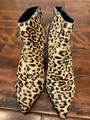 Botines Sam Edelman Kinzey de pelo de vaca teñido con estampado de leopardo tostado, talla 8,5 (EE. UU.) Foto 1 de 4
