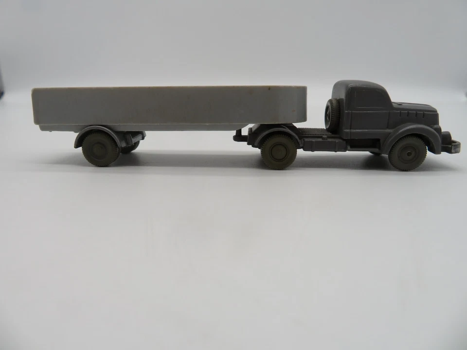 Винтажный серый пластиковый самосвал для перевозки зерна прицеп грузовик 50-60-е годы - Изображение 1 из 4
