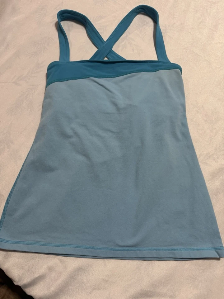 Tanque vintage Lululemon Power Y - Hecho en Canadá, azul bicolor, talla 8 Foto 1 de 4