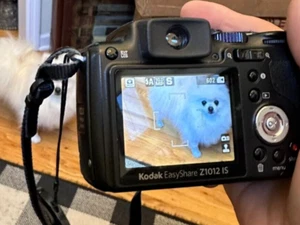 Kodak EasyShare Camera Z1012 IS HD Premium Quality 12x Optical Zoom 12MP & 2GB - Picture 1 of 7