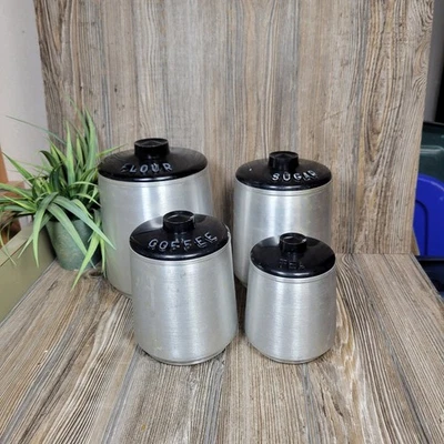 Vintage Kromex Canisters Aluminio Hilado, Harina Azúcar Café Té MCM Juego de 4 Foto 1 de 4