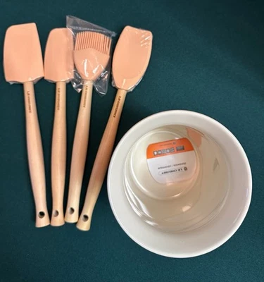 Vaso de utensilios de gres Le Creuset con 4 utensilios.Nuevo en caja. PECHE Foto 1 de 4