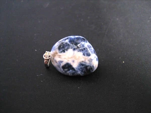 Vintage hand made stone necklace pendant - Picture 1 of 3