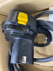 Greenlee / KLAUKE AC Adapter 230V, 12V Battery, EAC230 or NG1230 - Picture 1 of 6