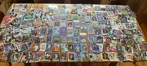 Sport Karten Lot, 400+ Karten, Football Karten, Basketball Cads, Baseball Jordan - Bild 1 von 14