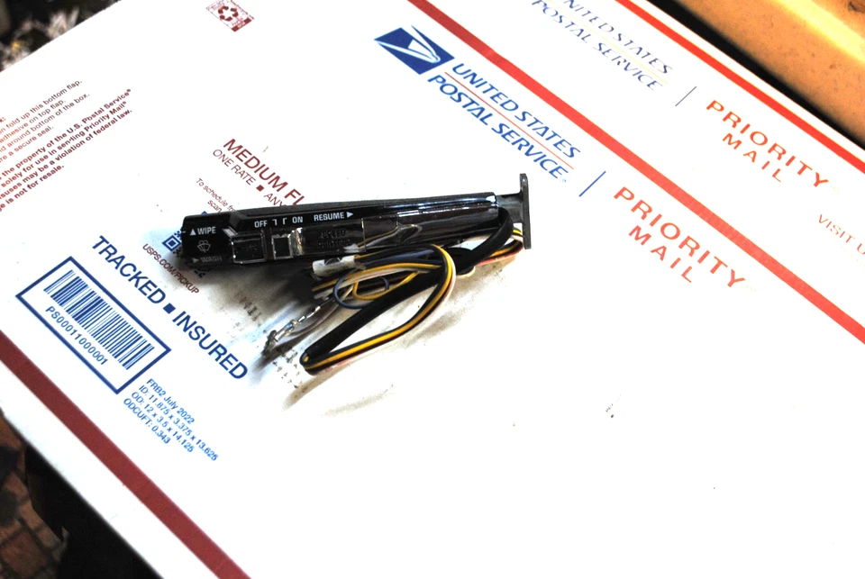 Nuevo de Lote Antiguo Mopar 1980 81 82 83 Chrysler Cordoba Dodge Mirada Interruptor de Crucero con Inclinación Foto 1 de 1