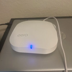 Eero B010001 Pro 2nd Generation Tri-Band AC Home Mesh Wifi Router w/ adapter - Picture 1 of 6