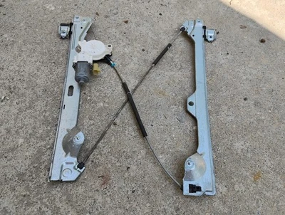 GMC Yukon XL 2007-2013 regulador de ventana de puerta lateral del pasajero trasero derecho OEM b13 Foto 1 de 4