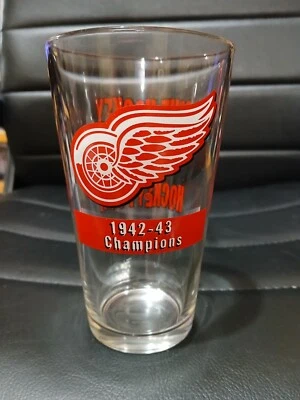 Detroit Red Wings 1942-43 Champions Glass The Hockey Beer para Hockeytown Foto 1 de 3