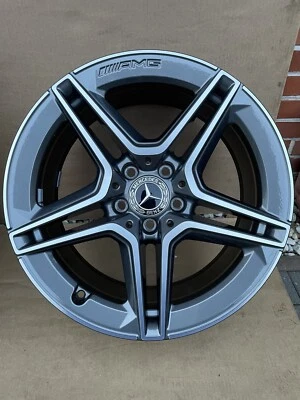 Original Mercedes W205 S205 C43 18“ AMG  Felge A2054019600 8.5Jx18ET49 - Bild 1 von 4