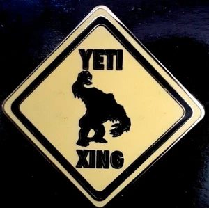 WDW Animal Kingdom Expedition Everest "YETI XING" Street Sign PIN~# 61078~NEW! - Picture 1 of 2