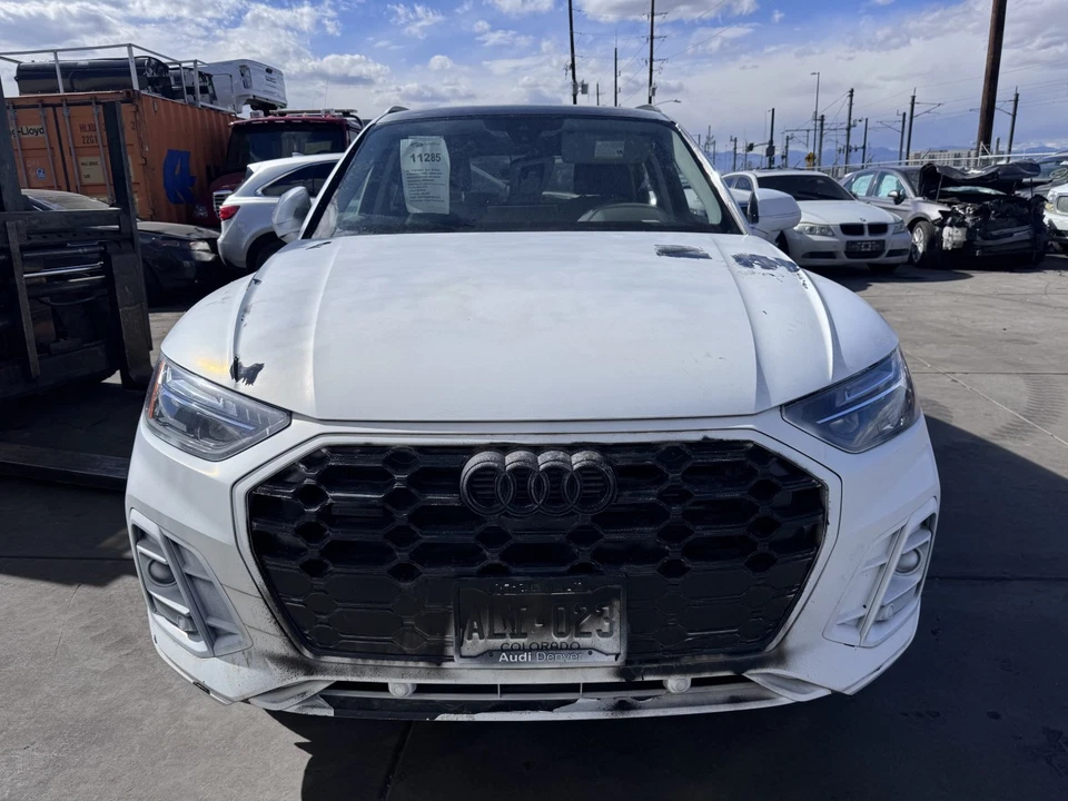 Faro de pasajero múltiple LED Opt 8IY con lente compatible con 21-23 AUDI Q5 628712 Foto 1 de 4