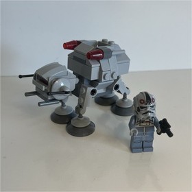 LEGO Star Wars AT-AT Microfighter 75075 Complete Set w/ AT-AT Driver Minifigure