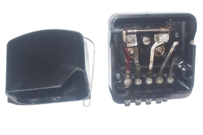 REGULADOR DE VOLTAJE AUSTIN Anglia Triumph HILLMAN Healey Sprite Sprite MG TRIUMPH Foto 1 de 3