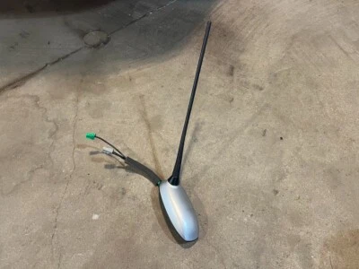 Nissan 370Z 2010 convertible maletero radio audio antena plateada OEM Foto 1 de 4