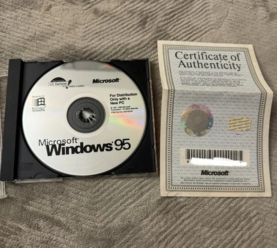 Microsoft Windows 95 Upgrade Disc (No Product Key) + Certificate of Authenticy - Image 1 of 2