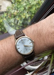 OMEGA Men's Vintage Watch 9ct gold solid - Picture 1 of 23