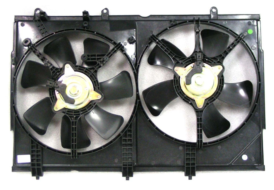 Conjunto de ventilador Direct Fit 2003, 2004, 2005, 2006 Mitsubishi Outlander 2,4 L Foto 1 de 1