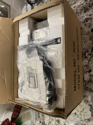 TV portátil marca Electro Deluxe B&W con radio Am/fm. Modelo 302 Nuevo Stock Antiguo Foto 1 de 4