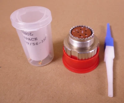 Conector Mil Circular Amphenol E38999/26ND5SN JE38999/26SD5SN 5935-01-258-8816 Foto 1 de 3