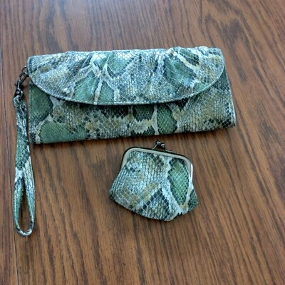 Vintage Reptile/Snakeskin Print Green/Black Clutch Hand Bag & Change-Coin Purse - Image 1 of 4