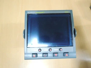 EUROTHERM 2704 2704/VH/1XX/XX/D4/D4/D4/D4/XX/F2/XX/ENG/.../XXX/  - Bild 1 von 6