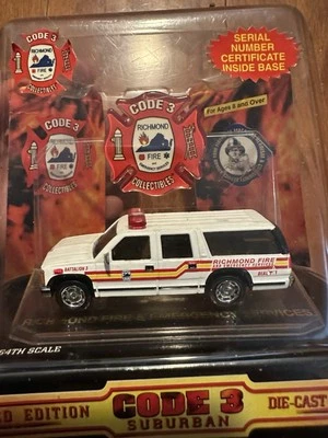 Código 3 Coleccionables Richmond Bomberos y Servicios de Emergencia Suburban 12363 Nuevo en Caja Foto 1 de 2