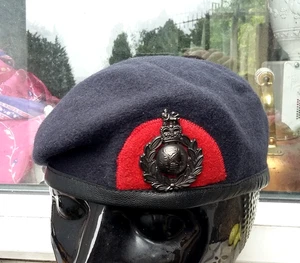 ROYAL MARINES BERET British Commando 58 CM & Cap Brass Badge Military Issue RM - Picture 1 of 5