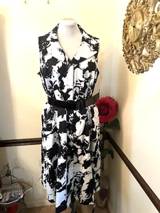 Vestido Jones New York Blanco y Negro Estampado Floral Con Cinturón Ajuste y Acampanado Talla 16W - Imagen 1 de 14