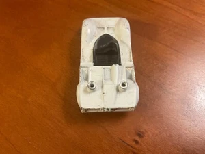 Hot Wheels CHAPARRAL 2G 1968 Redline White Black Interior USA - Picture 1 of 8