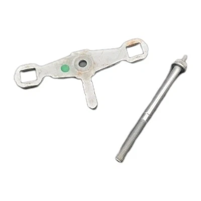 2013-2015 BMW 550I GT - FUEL Injector Bracket 7599878 P4-973 Foto 1 de 4