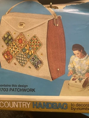Nuevo Kit Cartera Bolso Hágalo Usted Mismo Tono Joya 1970 De Colección con Caja Original Lentejuelas Joyas Imitadas Foto 1 de 4