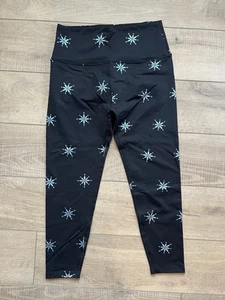 Beyond Yoga Leggings Snowflake Cropped Size XL Black Activewear Stretch Metallic - Picture 1 of 8