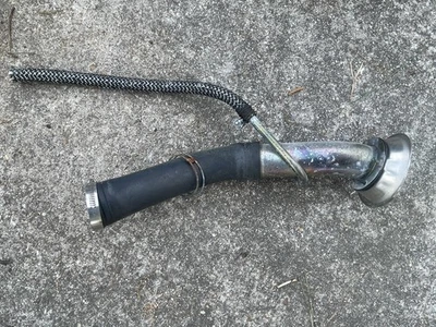 1972 年丰田 Celica Oem 燃油填充颈部和盖子 — 第 1/4 张图片