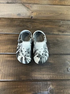 Crocs Classic Lined Black & White Marbled Clogs Slip On Shoes Women Size 6 - Picture 1 of 12