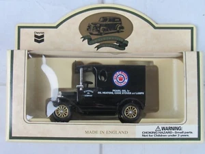 Camión en miniatura Chevron 1927 RED CROWN PEARL OIL VAN Nuevo - Imagen 1 de 6