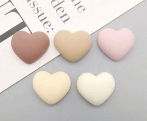 Lot de 10 aimants forme coeur plusieurs coloris, 2.5 cm, neuf - Picture 1 of 1