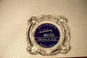 Vintage Ashtray Holiday Motel Dalhart TX - West on Hi-Way 54 Chestnut 9-4501 - Picture 1 of 6