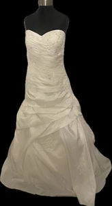 Wedding Dress Size 12 Ivory Taffeta Beaded Strapless £800 - Picture 1 of 13