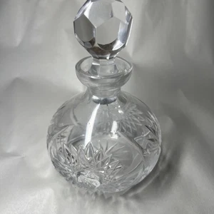VTG CRYSTAL DECANTER - HEAVY - FACETED STOPPER - 6" TALL - NICE - Picture 1 of 8