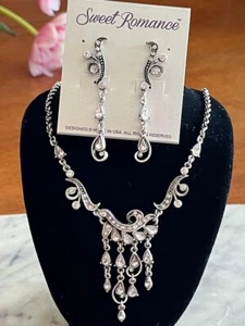NEW Sweet Romance Gorgeous VTG Victorian Style  Crystal Necklace & Earring Set - Picture 1 of 14