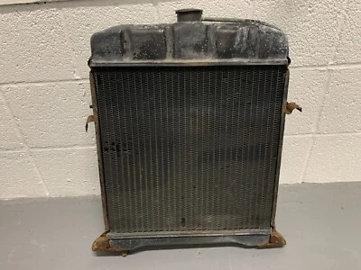 Mercedes Benz 180D 1956 Ponton 180 190 D W120 W121 radiador Foto 1 de 4