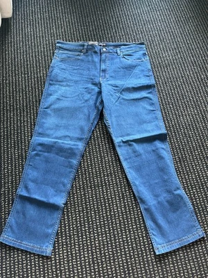Kirkland Signature Mens Blue Medium Wash Denim Straight Leg Jeans Size 40x34 NWT - Image 1 of 4
