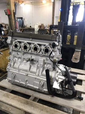 Motor de moto acuática Kawasaki STX 15 STX-15 F 16 Foto 1 de 4