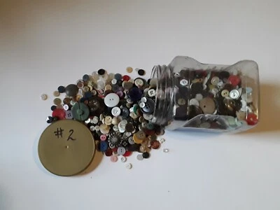  2 Lb.11.2oz  Mixed Lot of Vintage Buttons for Sewing, Crafts, Etc Beautiful !  - Image 1 of 4